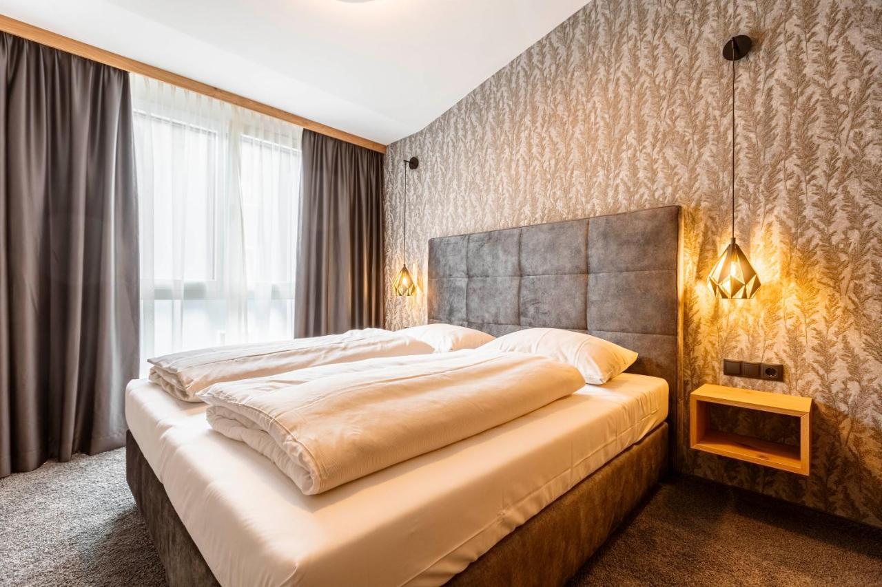 Zillertal Suites Fuegen By Alps Resorts Exterior foto