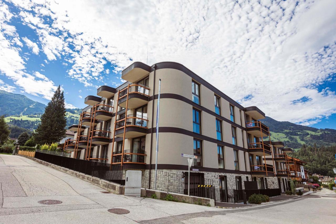 Zillertal Suites Fuegen By Alps Resorts Exterior foto
